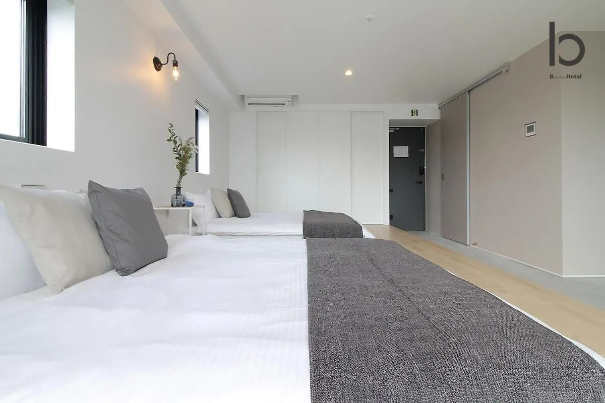 Bhotel Heiwaodori 801 - New Apt In Famous Hiroshima Dori For 6P